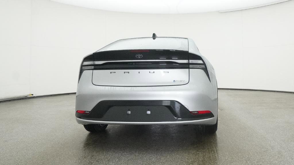 New 2026 Toyota Prius Plug-In Hybrid image 39