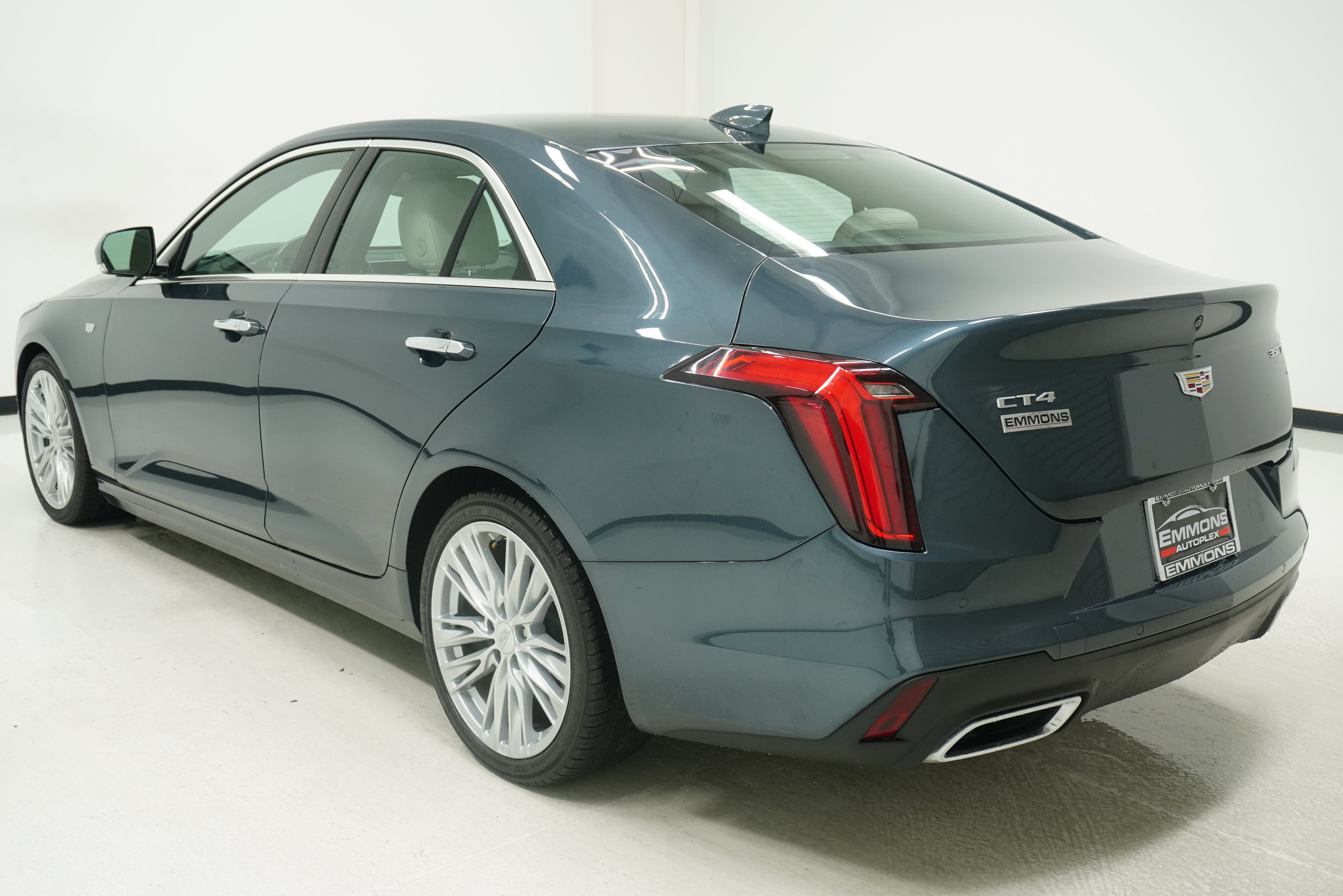 Used 2021 Cadillac CT4 Premium Luxury RWD image 6