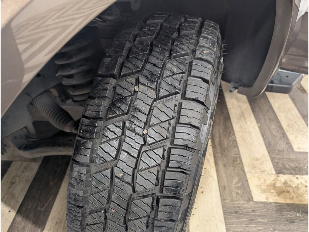 Used 2017 Ford F150 Lariat w/ Heavy-Duty Payload Package AWD/4WD image 19
