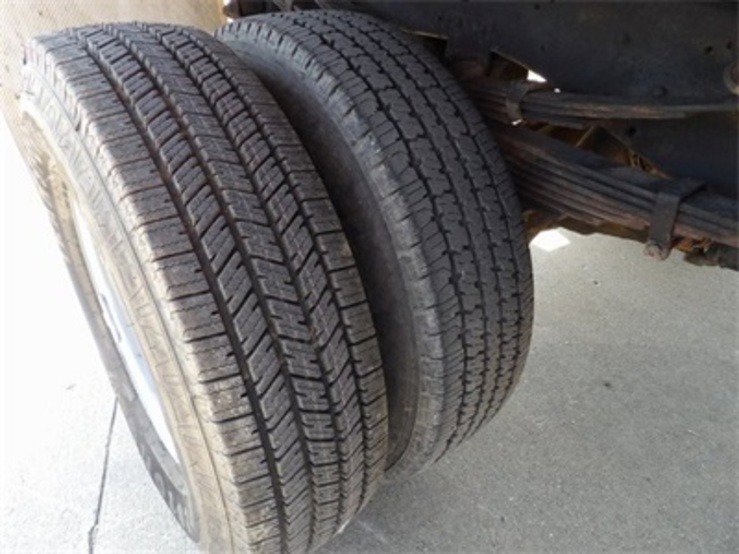 Used 1996 Ford F350 4x4 Regular Cab image 12