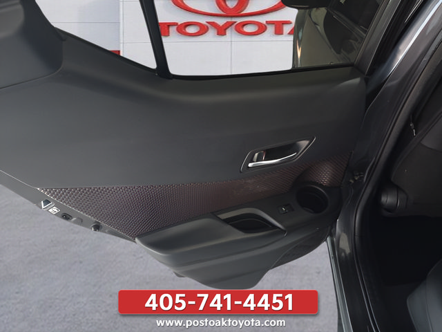 Used 2019 Toyota C-HR Limited FWD image 26