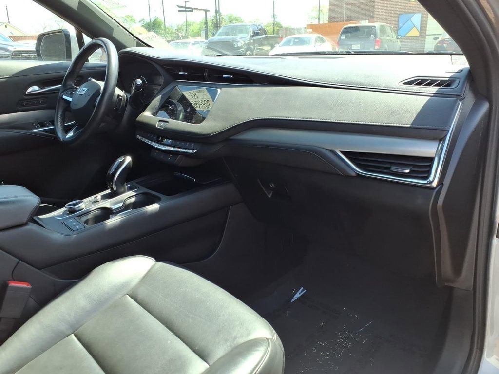 Certified 2023 Cadillac XT4 Premium Luxury image 13