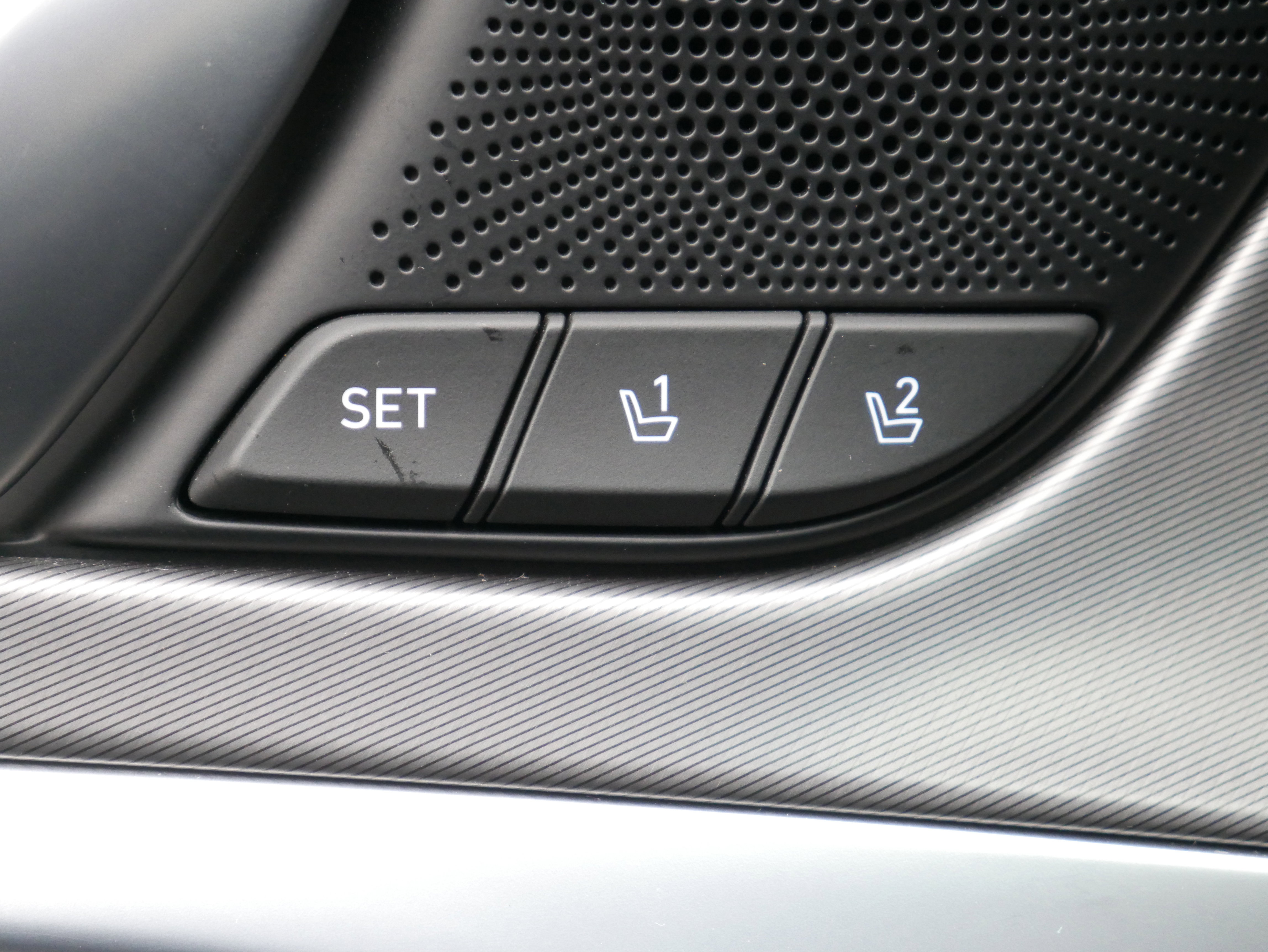 Used 2024 Genesis G70 2.5T w/ Sport Prestige Package image 29