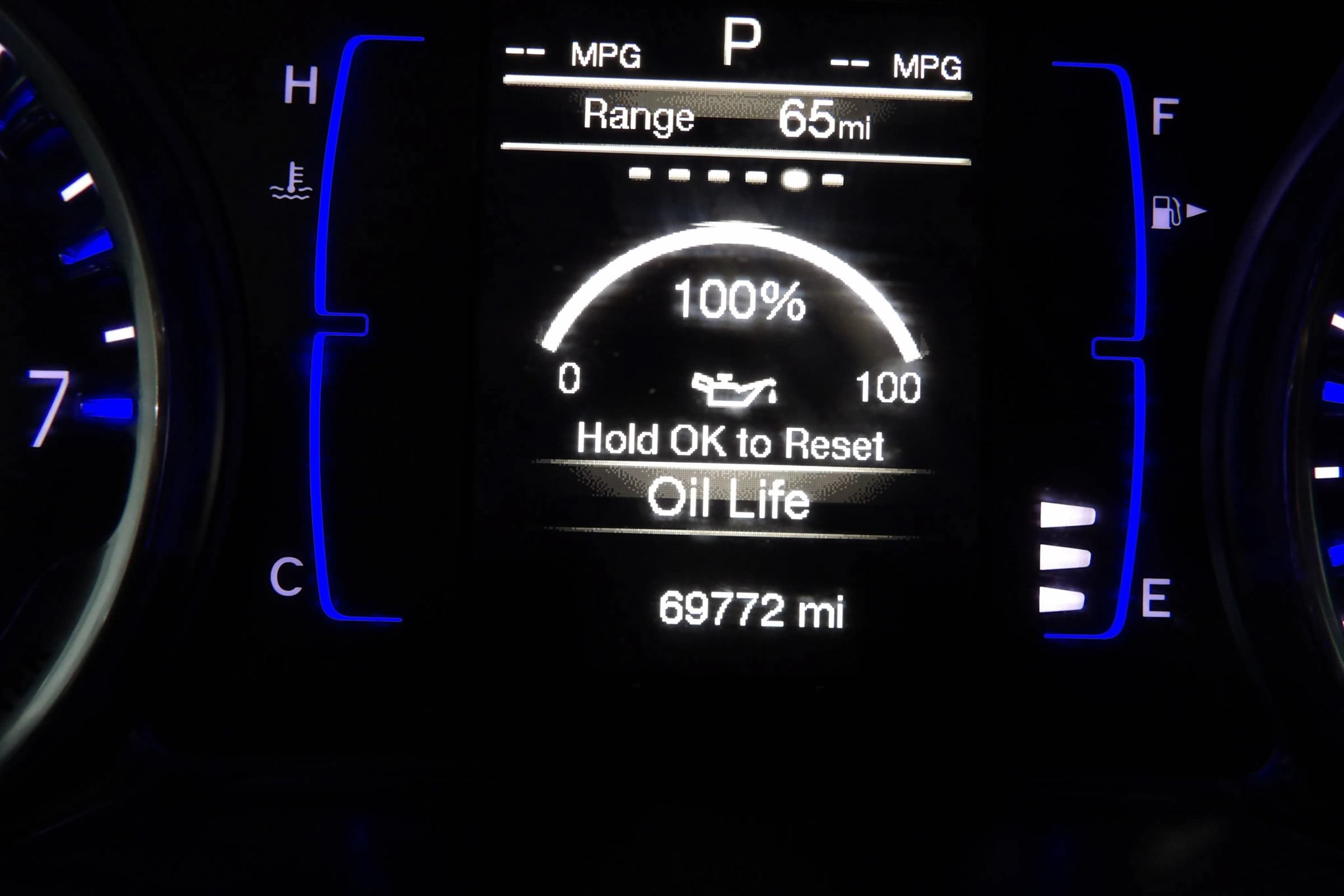 Used 2016 Chrysler 200 Limited w/ Convenience Group FWD image 14