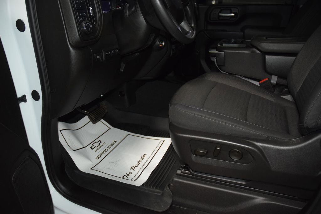 Used 2024 Chevrolet Silverado 2500 Custom w/ Custom Value Package image 31