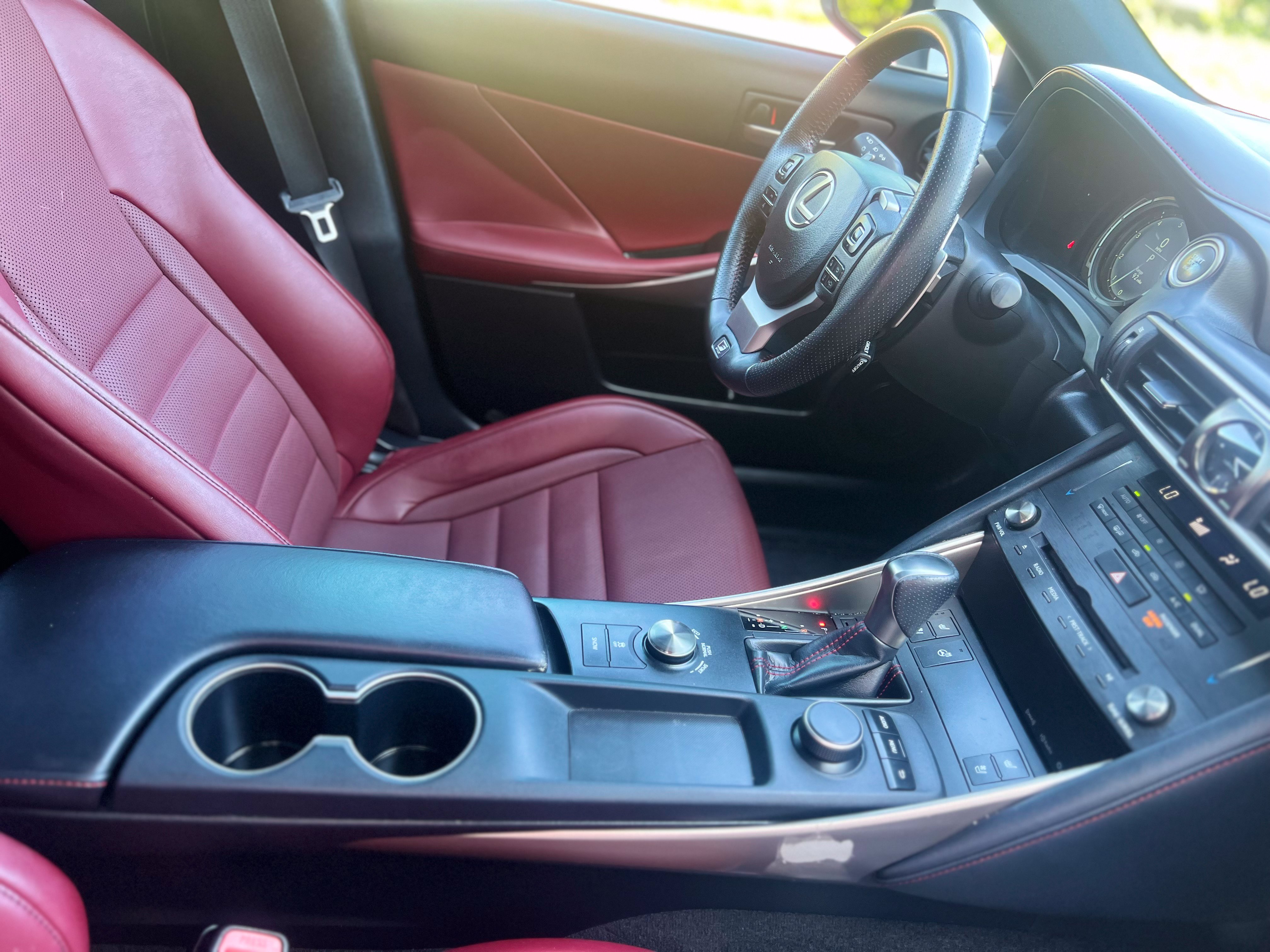 Used 2019 Lexus IS 300 F Sport w/ F Sport Package AWD/4WD image 27