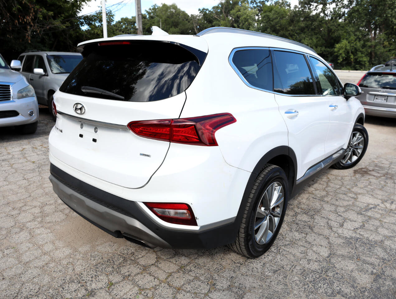 Used 2019 Hyundai Santa Fe Limited image 6