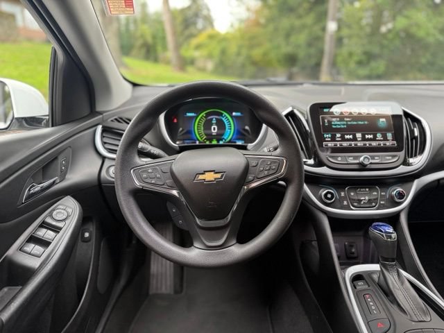 Used 2018 Chevrolet Volt LT FWD image 17