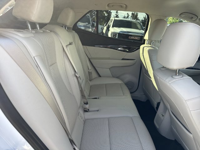 Used 2022 Buick Envision Essence w/ Technology Package I FWD image 27