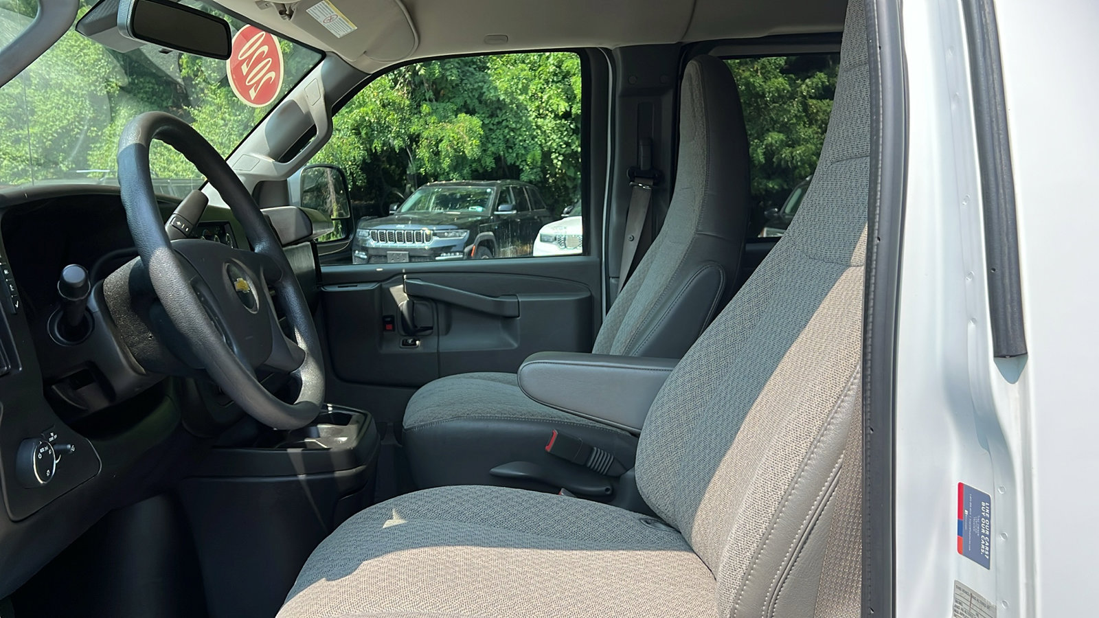 Used 2020 Chevrolet Express 3500 LT w/ LT Preferred Equipment Group image 12