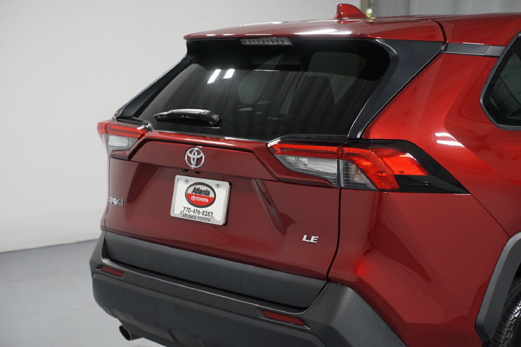 Certified 2025 Toyota RAV4 LE FWD image 9