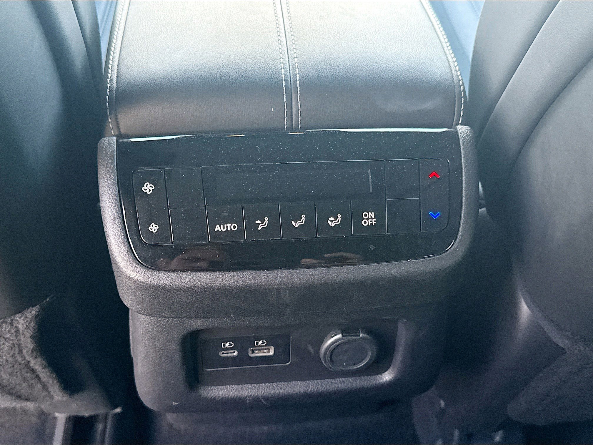 Used 2023 INFINITI QX60 Luxe w/ Cargo Package image 24