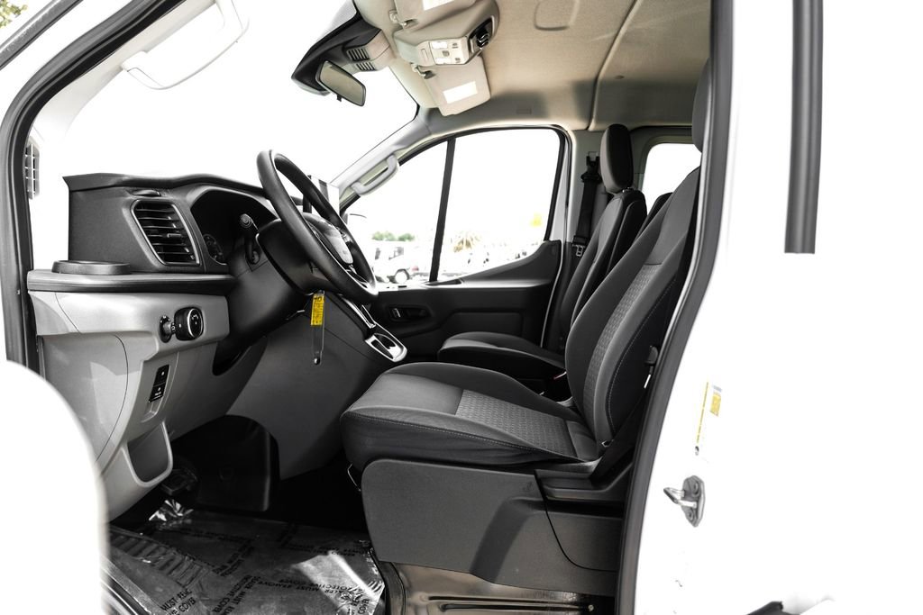 Used 2023 Ford Transit 350 XLT image 3