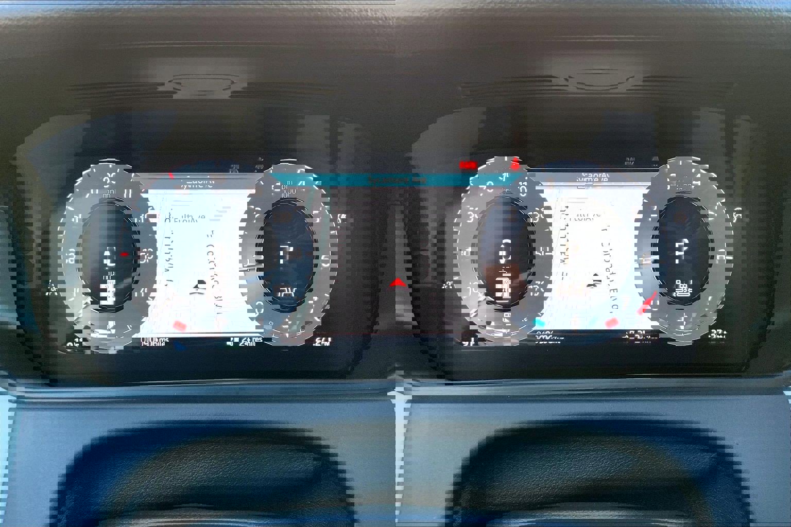 Used 2025 Land Rover Range Rover Velar S image 23