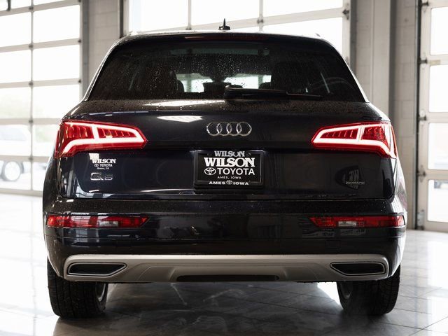 Used 2019 Audi Q5 Prestige w/ Prestige Package image 4