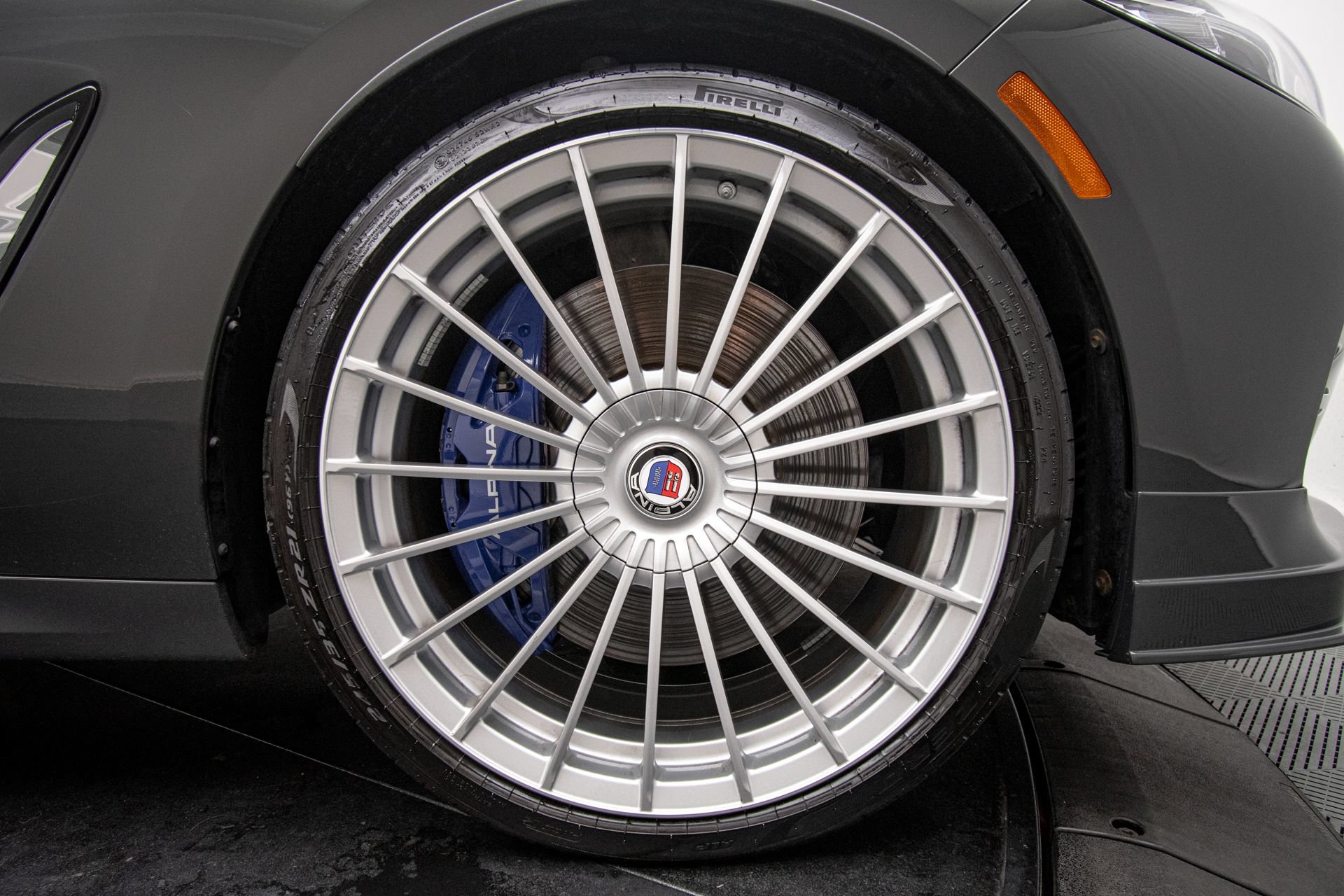 Used 2024 BMW ALPINA B8 xDrive Gran Coupe AWD/4WD image 40
