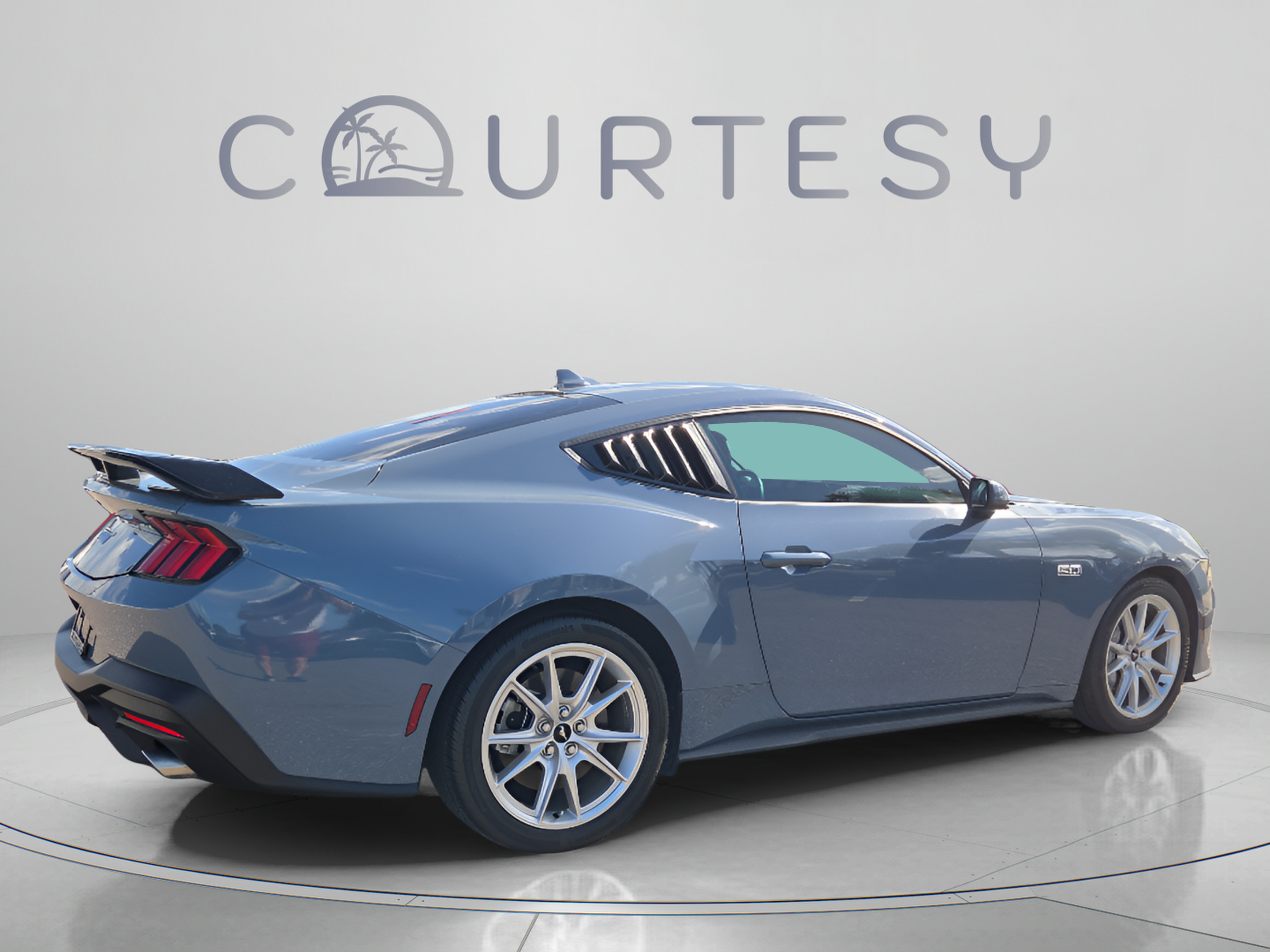 Used 2025 Ford Mustang GT Premium RWD image 5