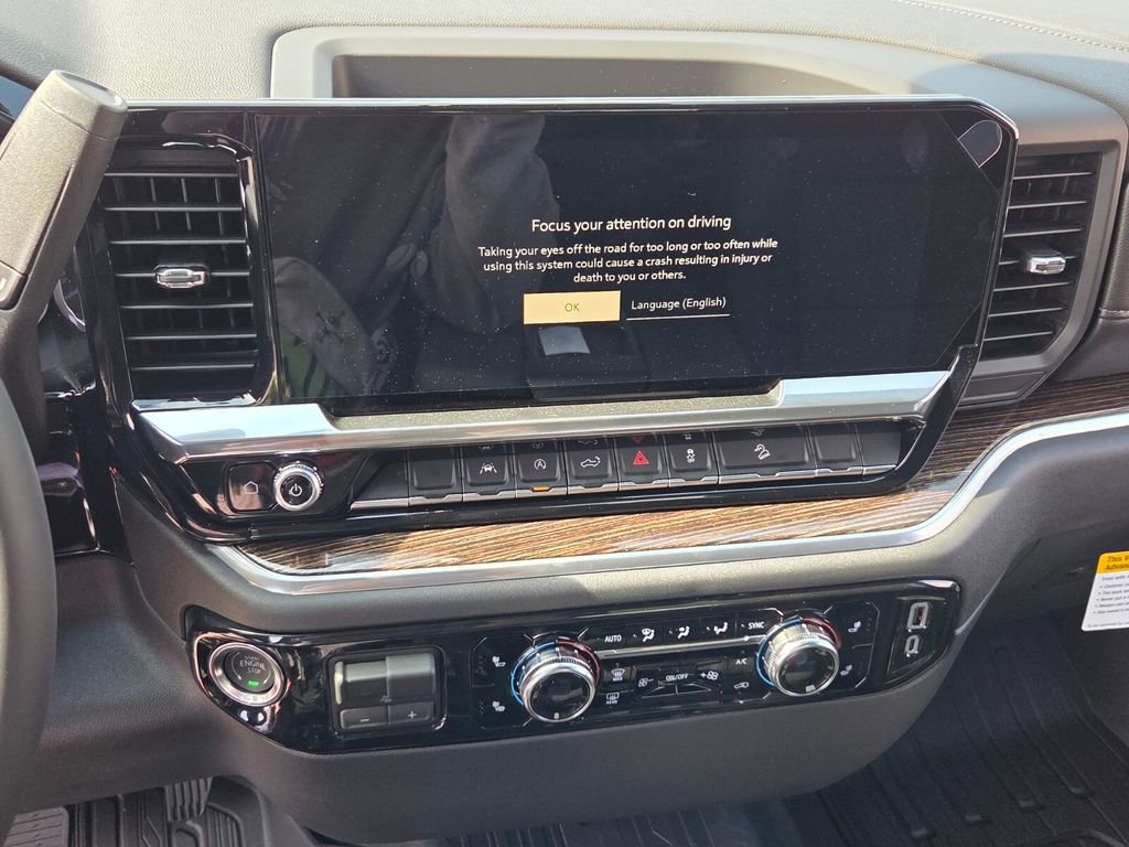 New 2026 GMC Sierra 1500 SLE image 17