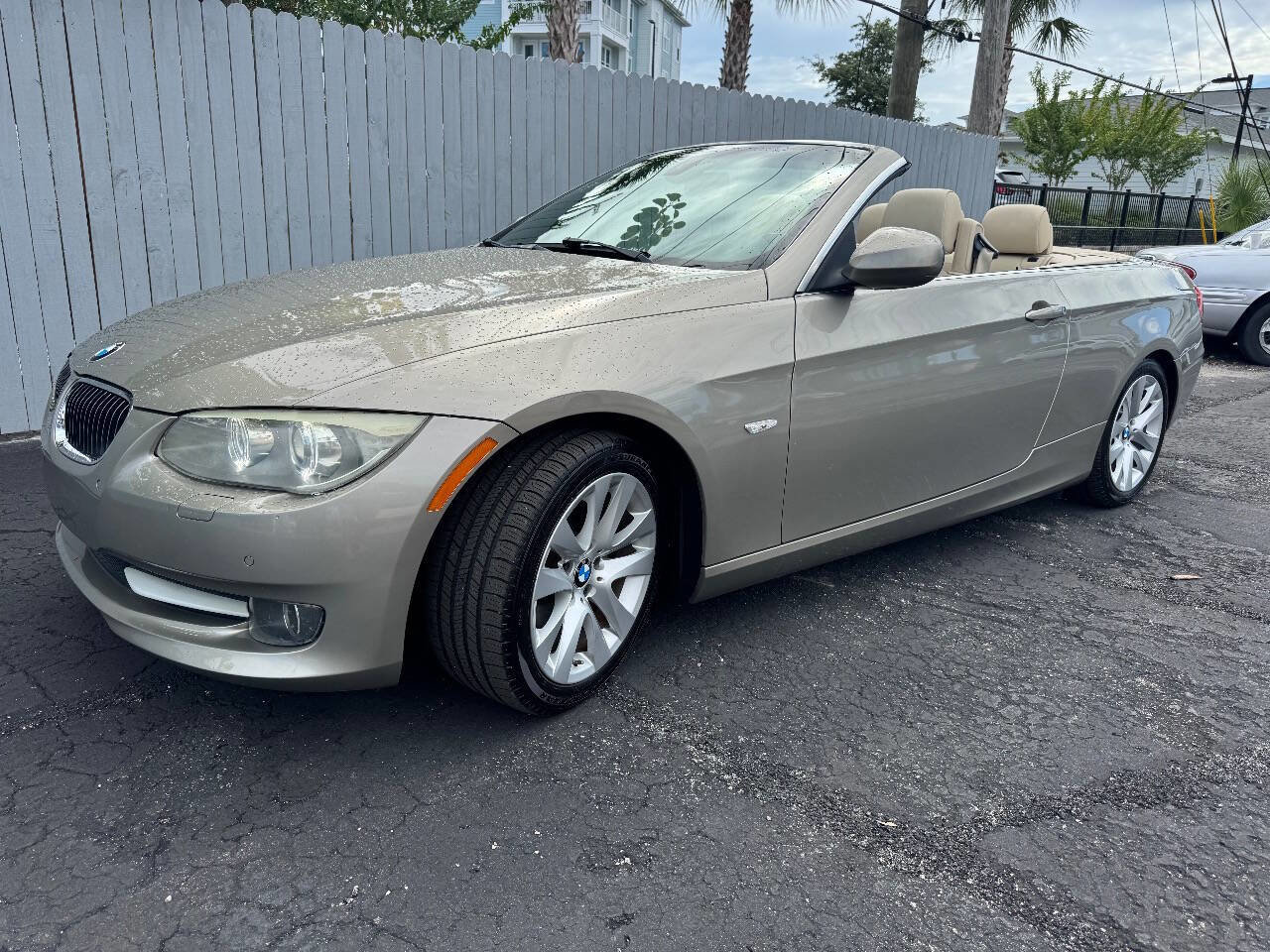 Used 2011 BMW 328i Convertible image 3