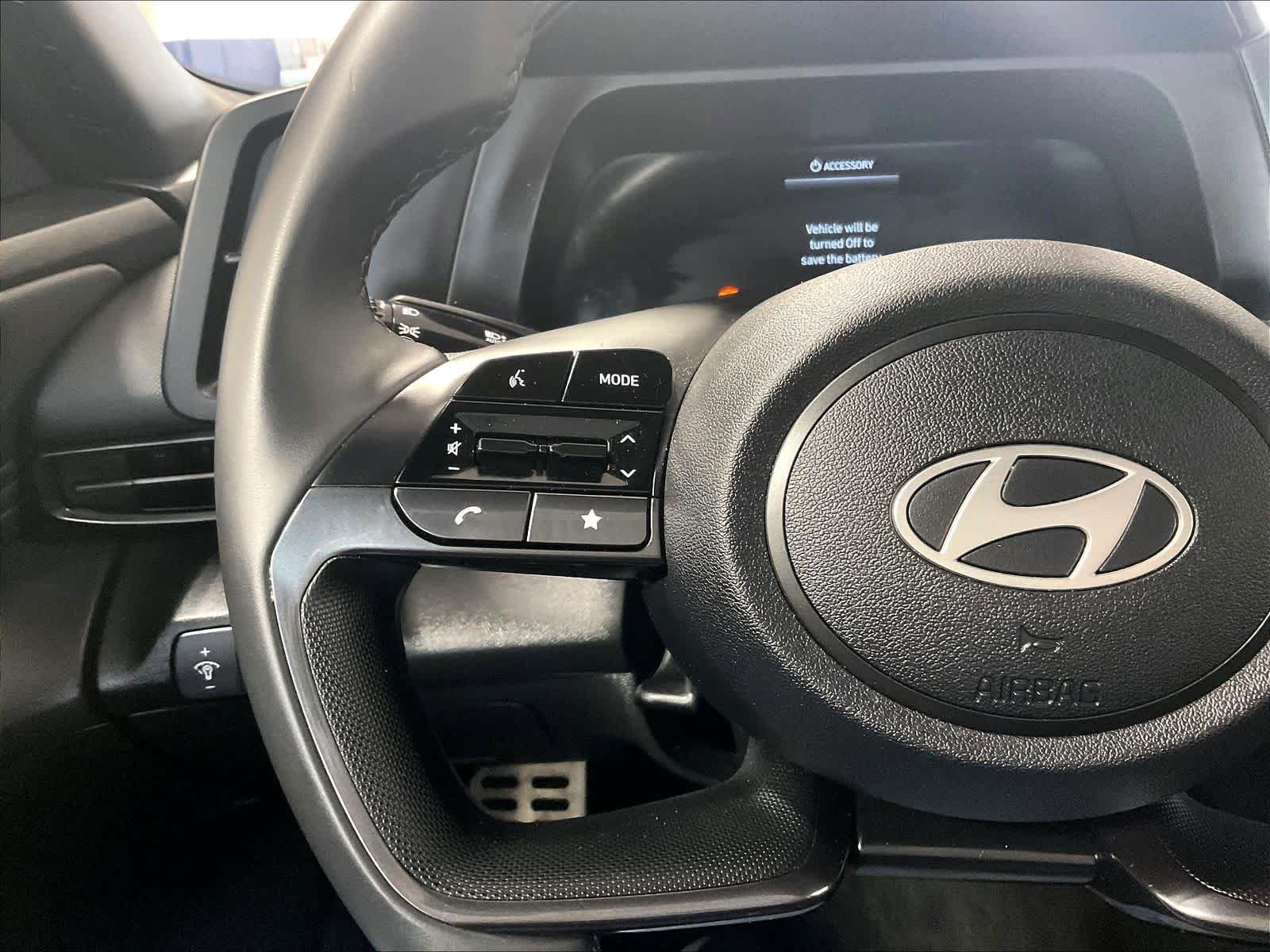 Certified 2025 Hyundai Elantra Sport image 41