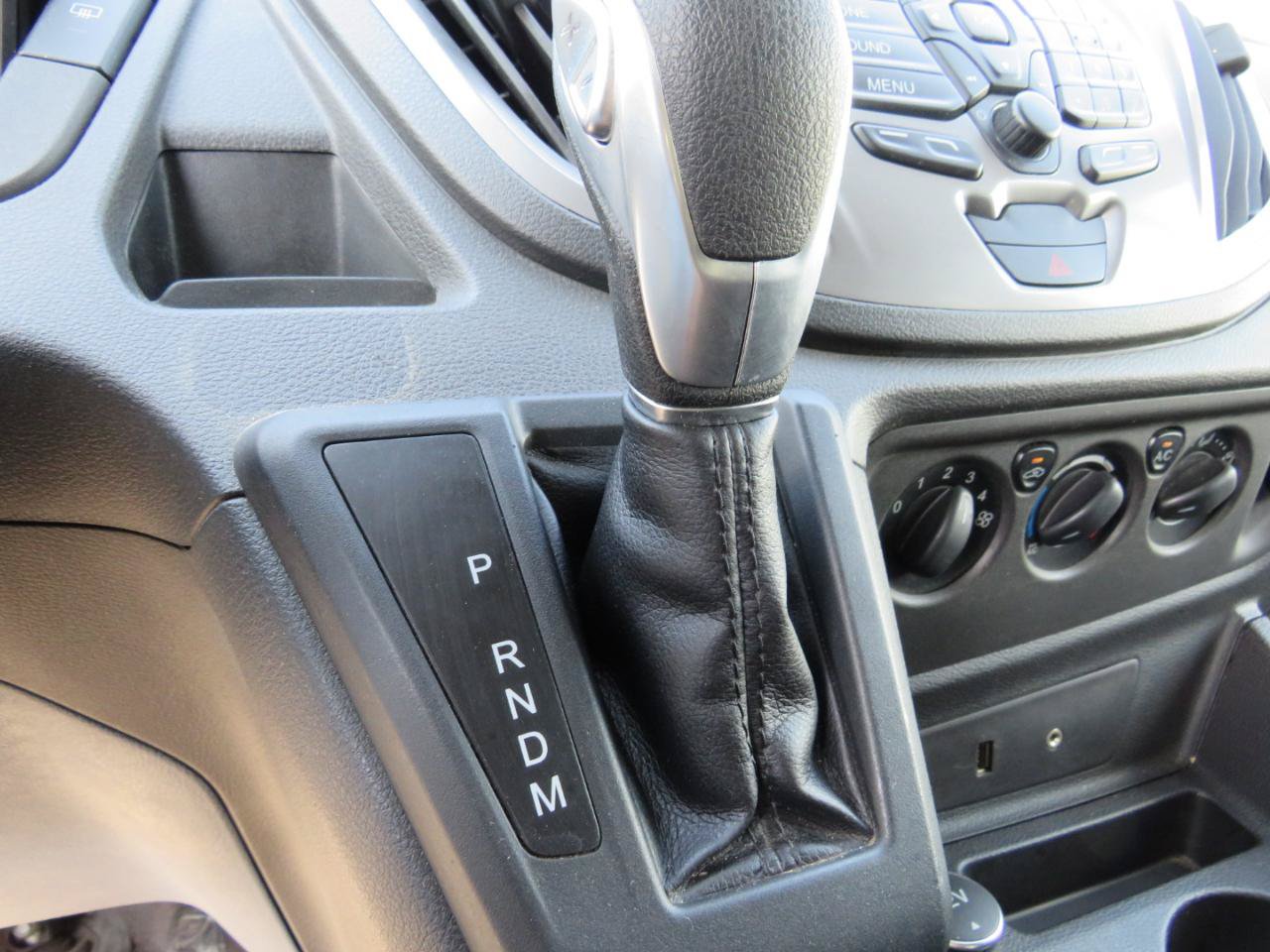 Used 2015 Ford Transit 150 XLT RWD image 17