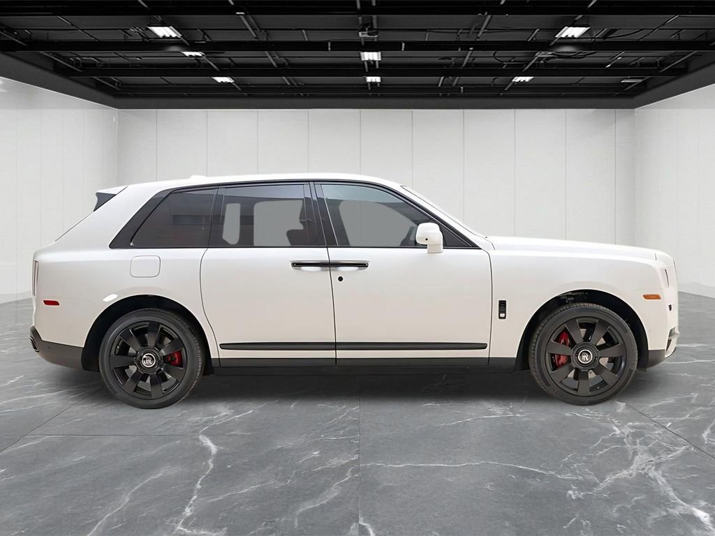 Used 2023 Rolls-Royce Cullinan image 5