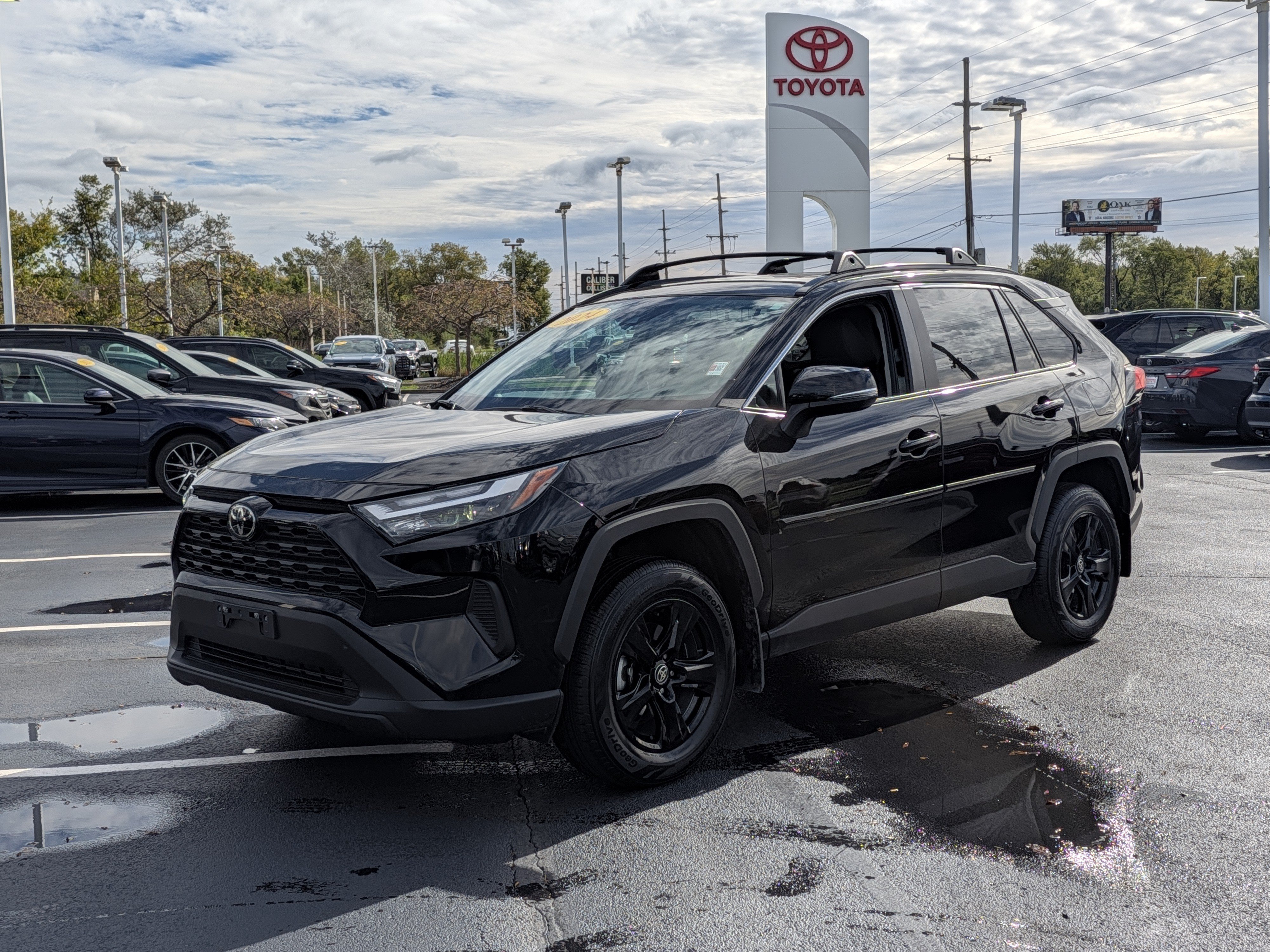 Certified 2024 Toyota RAV4 XLE w/ Convenience Package AWD/4WD image 4