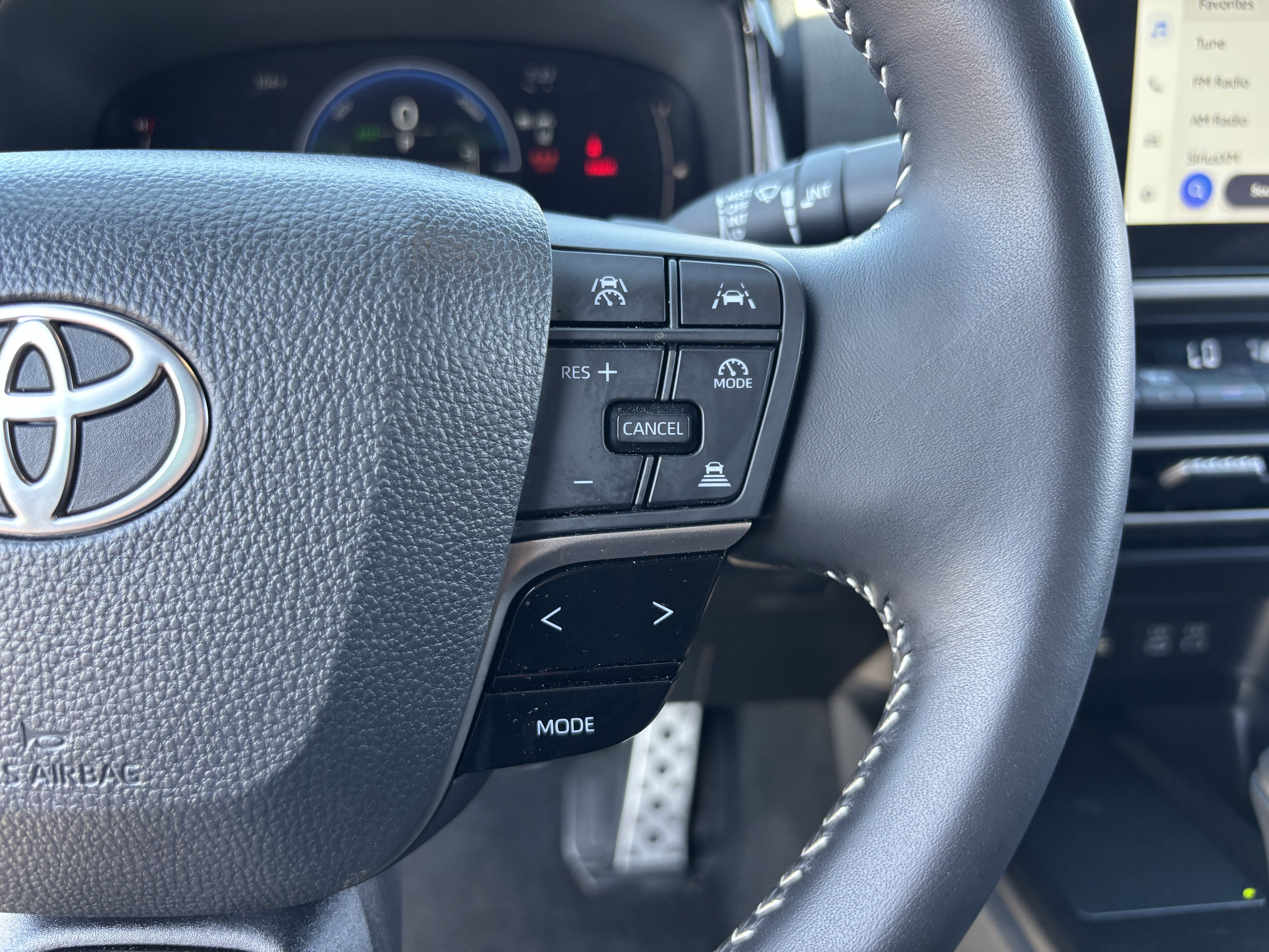 Used 2026 Toyota Camry SE w/ Convenience Package FWD image 28