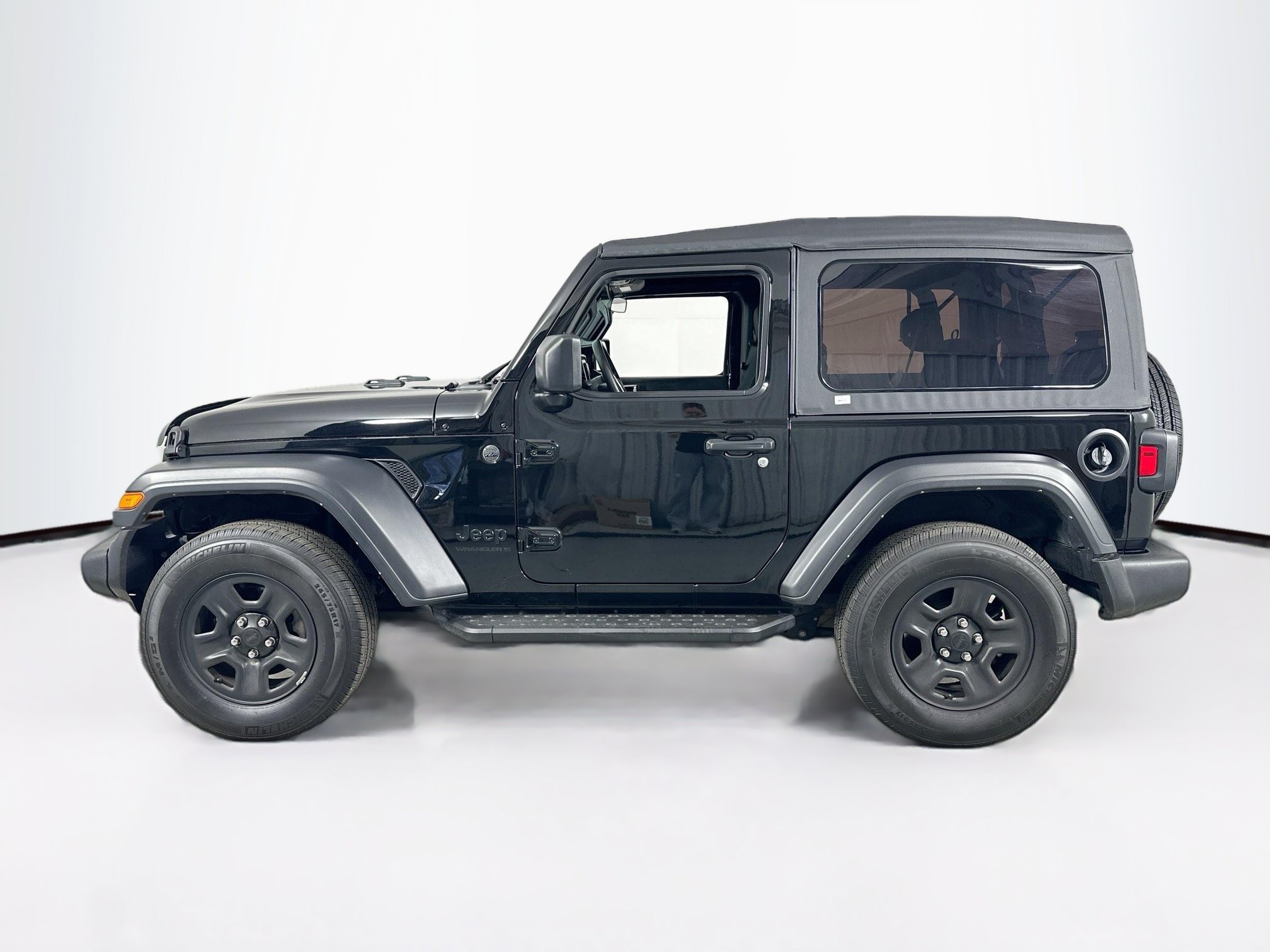 Used 2023 Jeep Wrangler Sport AWD/4WD image 8