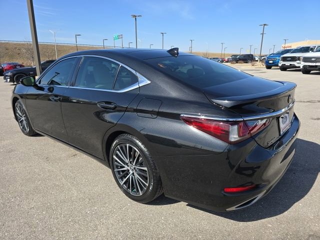 Used 2022 Lexus ES 350 w/ Premium Package image 3