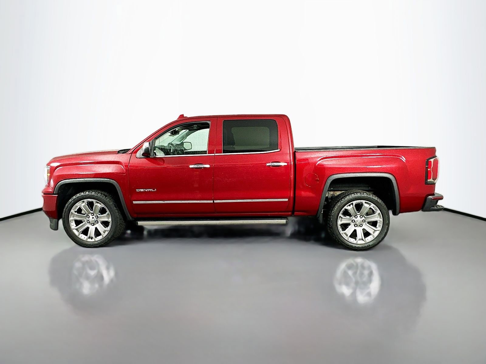 Used 2018 GMC Sierra 1500 Denali w/ Denali Ultimate Package AWD/4WD image 5