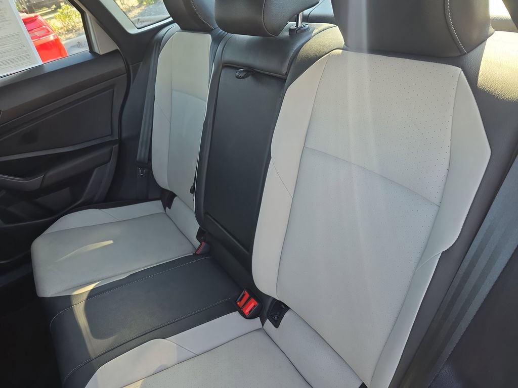 Used 2021 Volkswagen Jetta R-Line w/ R-Line Cold Weather Package image 10