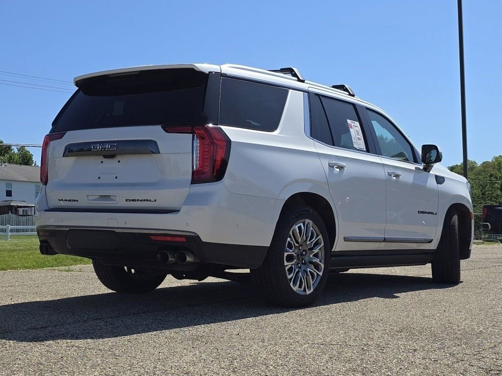 Used 2024 GMC Yukon Denali Ultimate AWD/4WD image 22