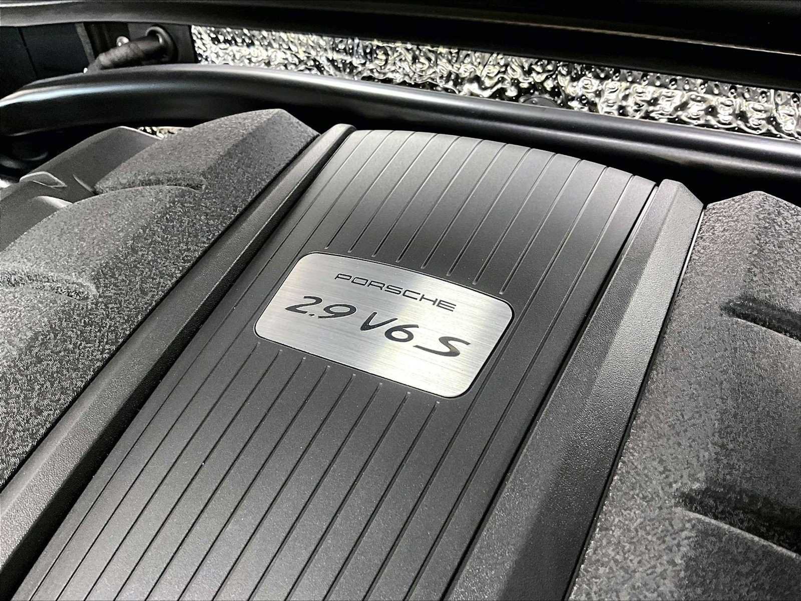 Used 2026 Porsche Macan S AWD/4WD image 38
