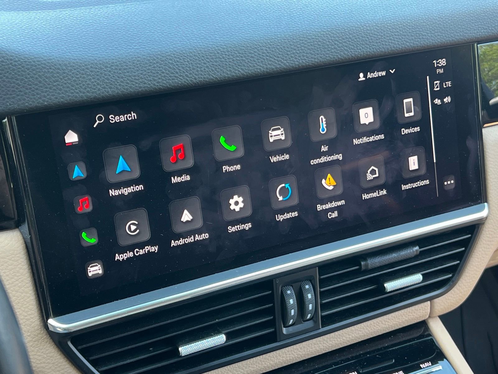 Certified 2022 Porsche Cayenne AWD/4WD image 26