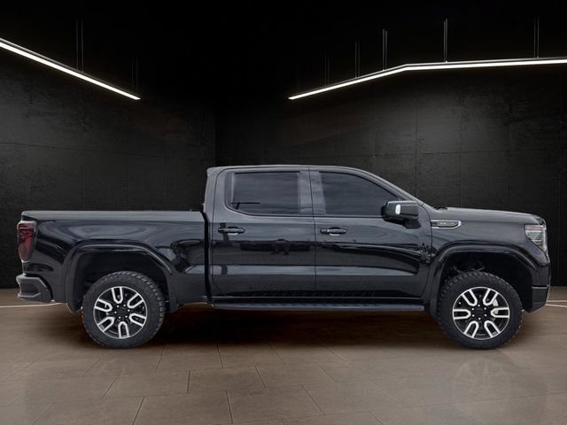 Used 2024 GMC Sierra 1500 AT4 w/ Technology Package AWD/4WD image 2