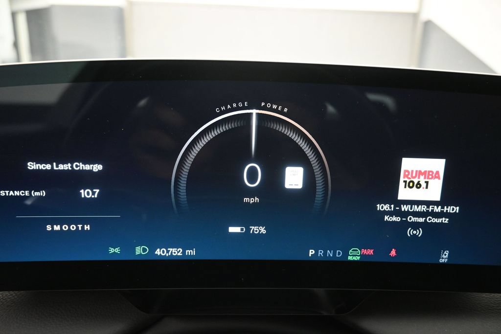 Used 2023 Lucid Air Touring AWD/4WD image 22