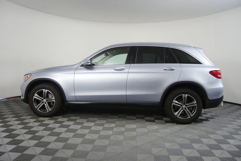 Used 2017 Mercedes-Benz GLC 300 4MATIC image 6