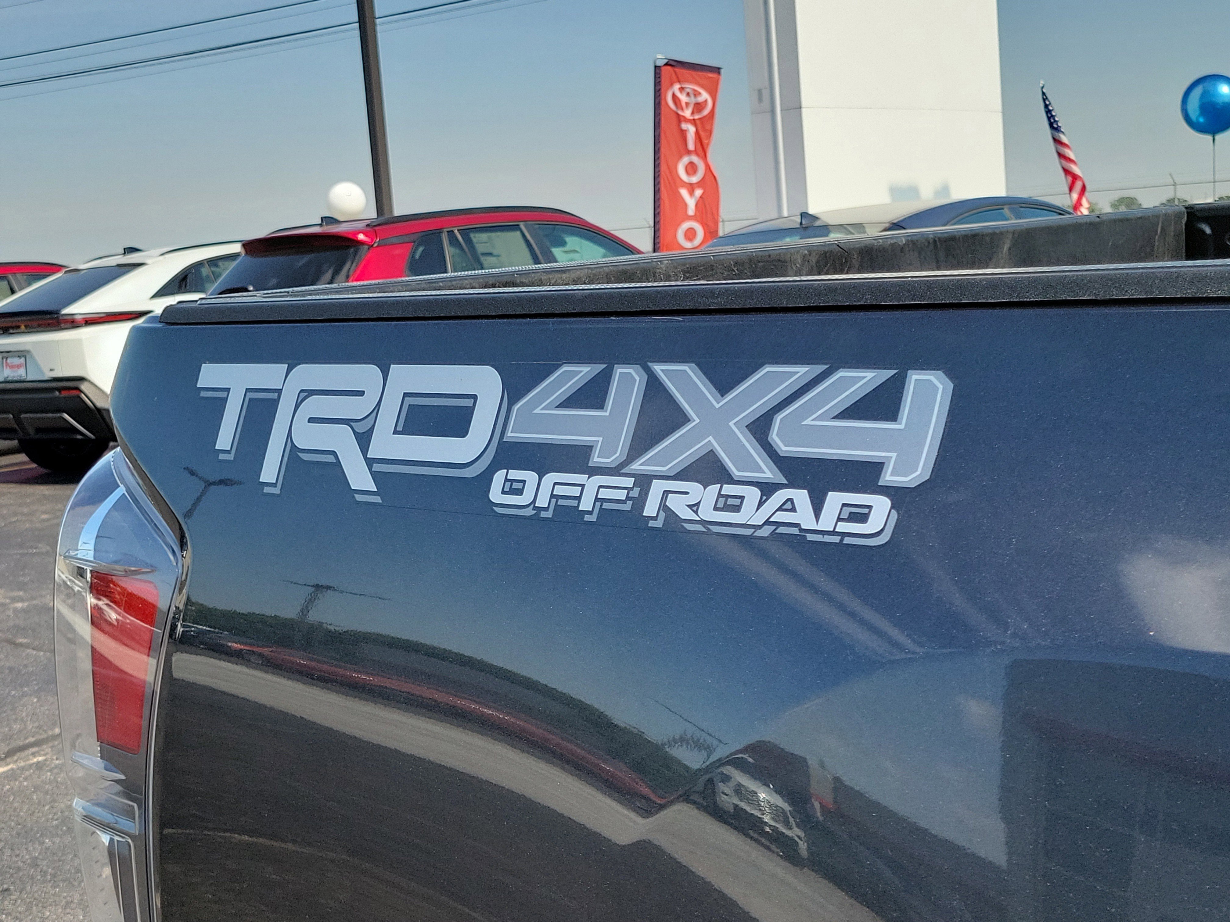 Used 2023 Toyota Tacoma TRD Off-Road AWD/4WD image 7