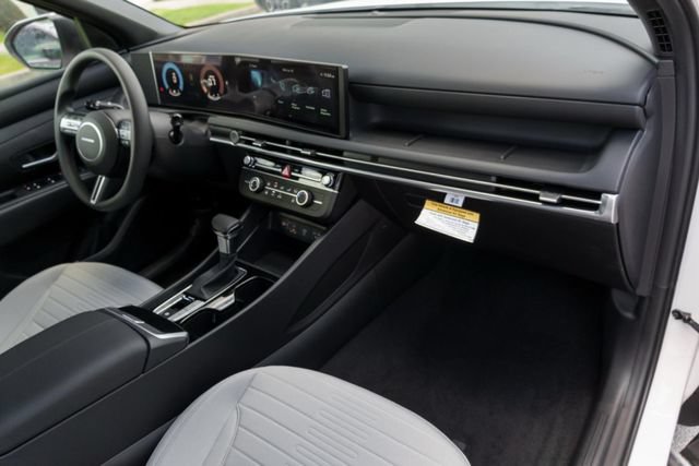 New 2025 Hyundai Santa Cruz SE FWD image 24