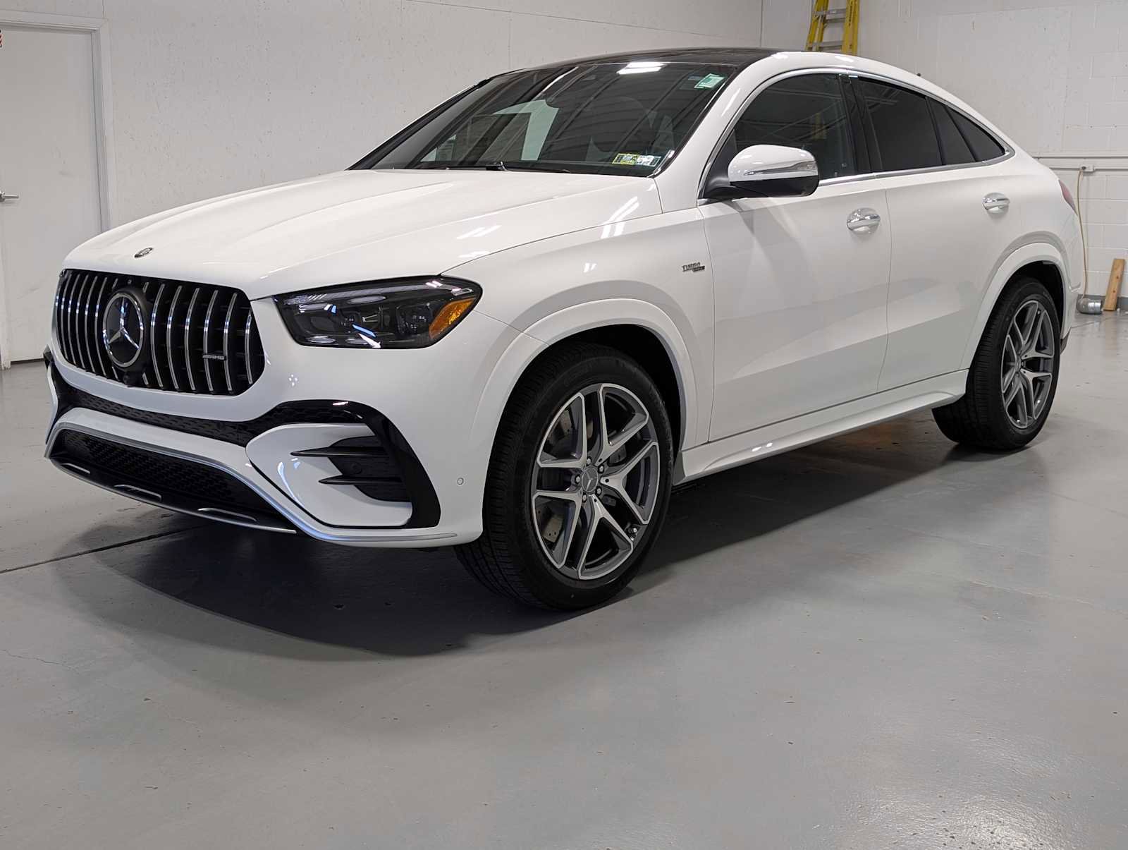 New 2026 Mercedes-Benz GLE 53 AMG 4MATIC Coupe image 1