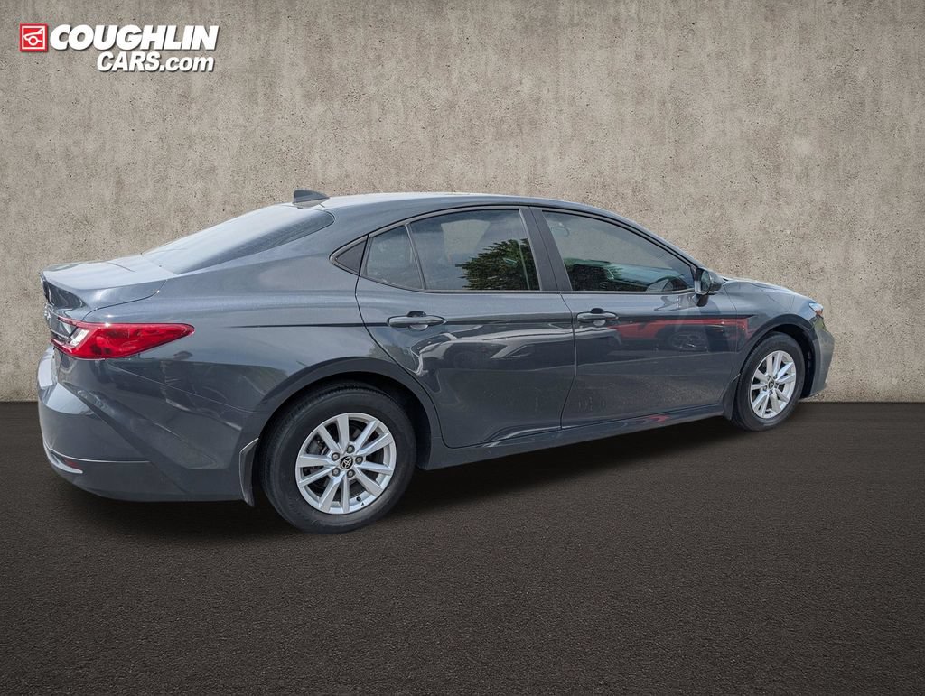 Used 2025 Toyota Camry LE AWD/4WD image 16