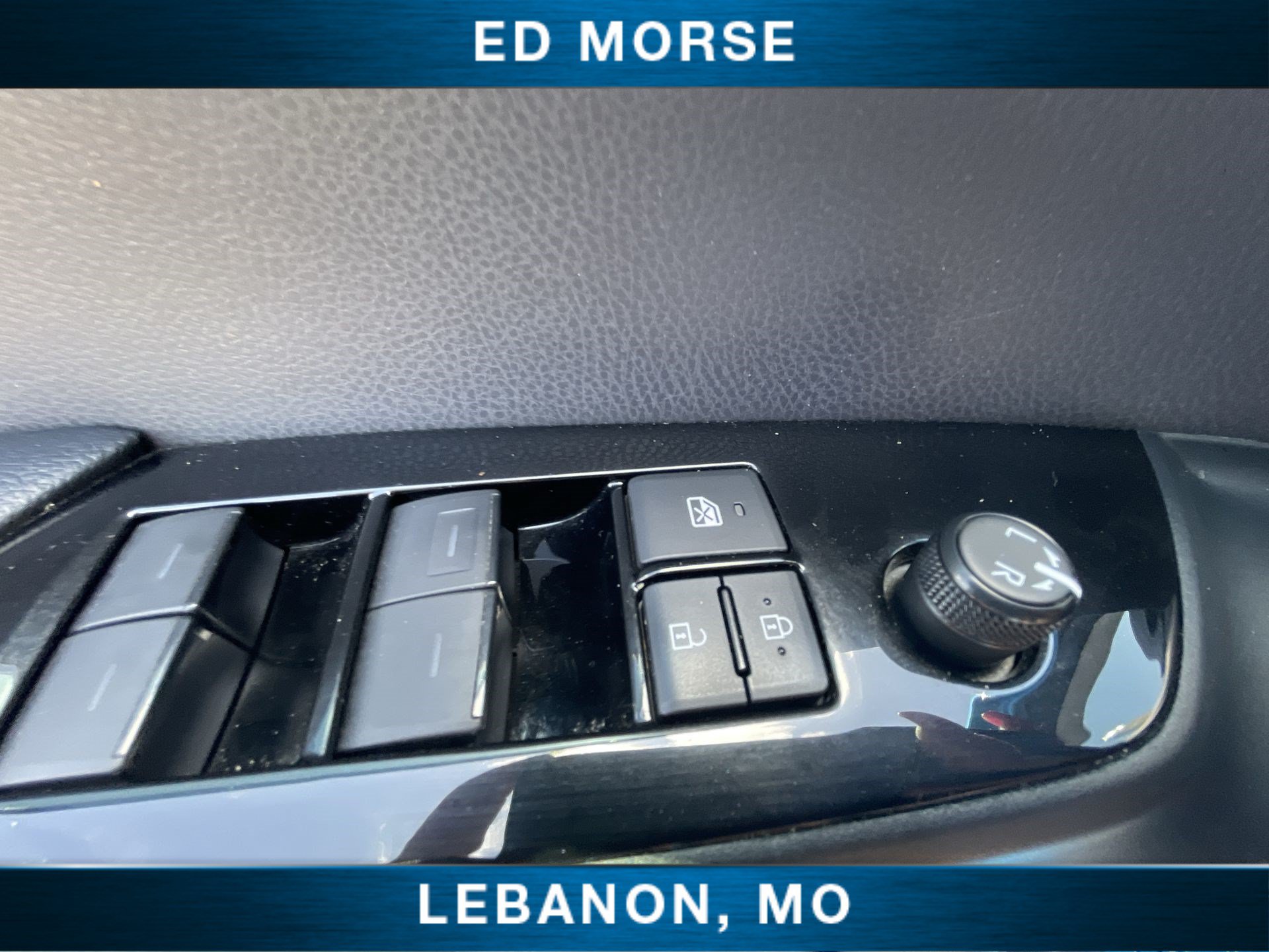 Used 2020 Toyota Prius XLE w/ Carpet Mat Package FWD image 21