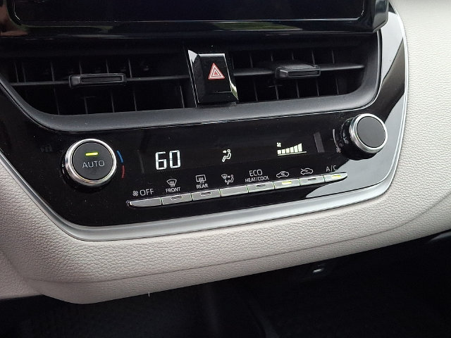 Used 2024 Toyota Corolla LE FWD image 16