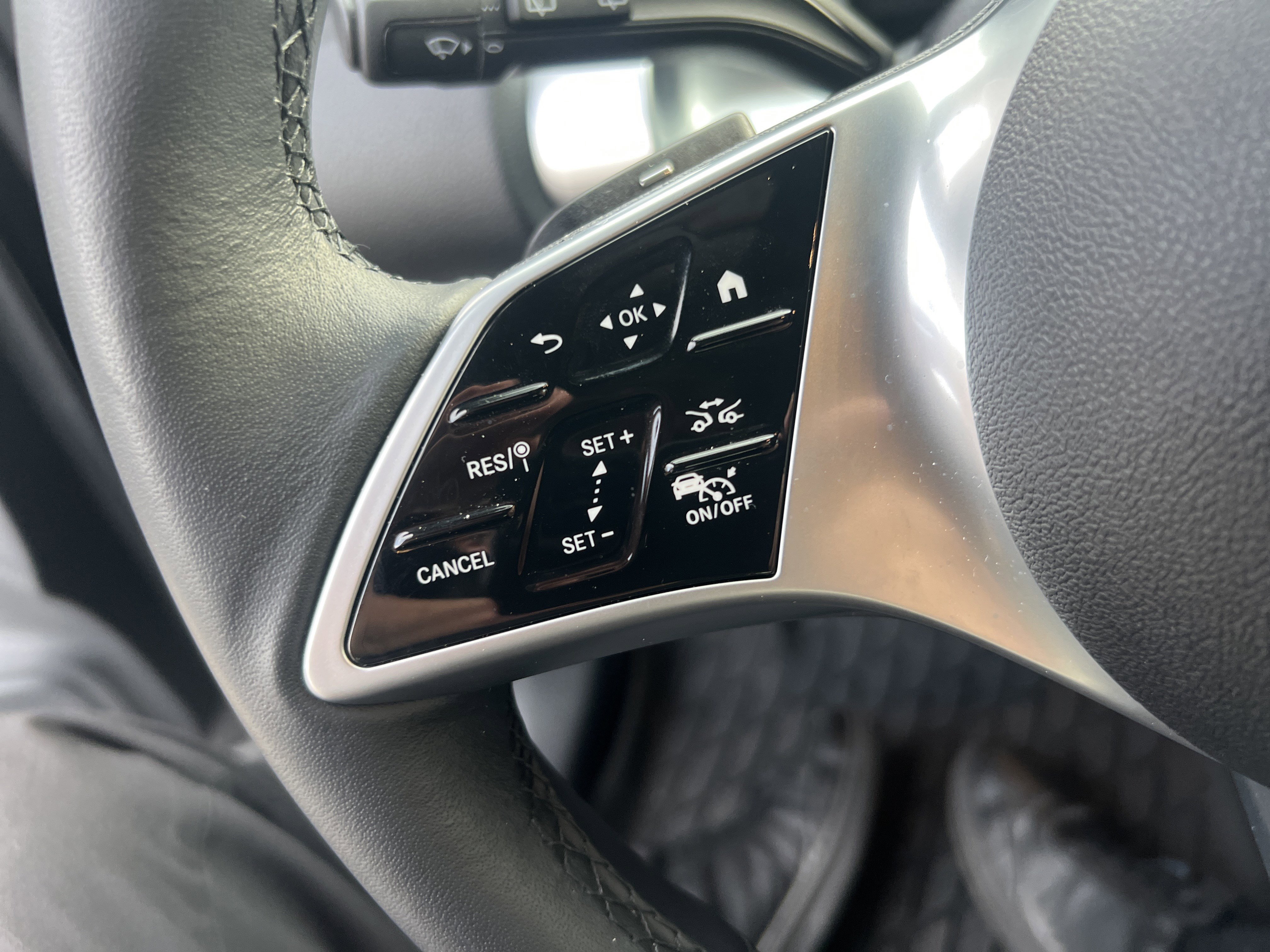 Certified 2025 Mercedes-Benz GLB 250 image 19