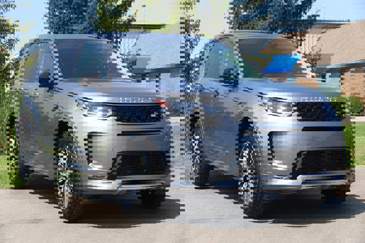 Used 2024 Land Rover Discovery Sport S image 25