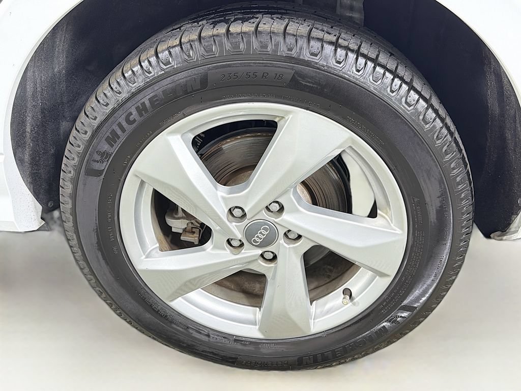 Used 2020 Audi Q3 2.0T Premium AWD/4WD image 33