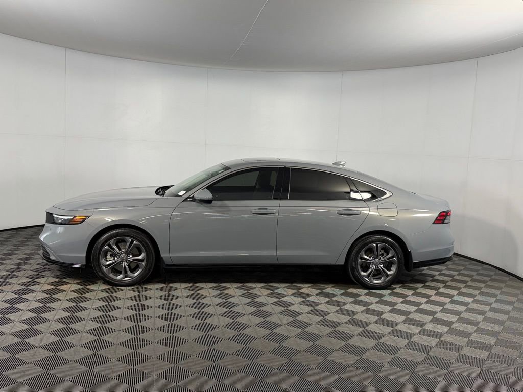 Used 2024 Honda Accord EX-L image 10