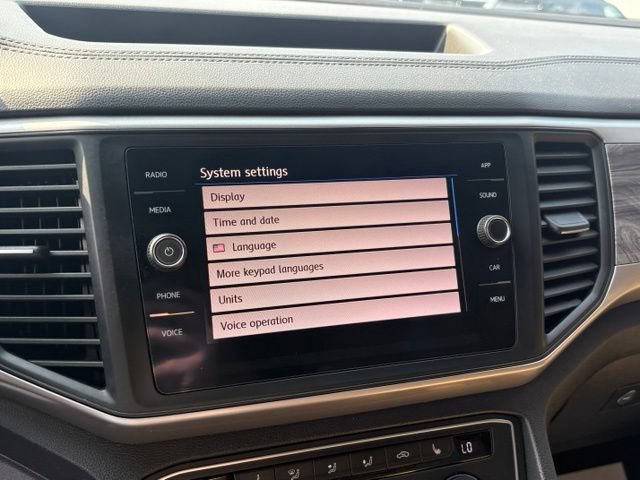 Used 2020 Volkswagen Atlas Cross Sport SE w/ Towing Package AWD/4WD image 19