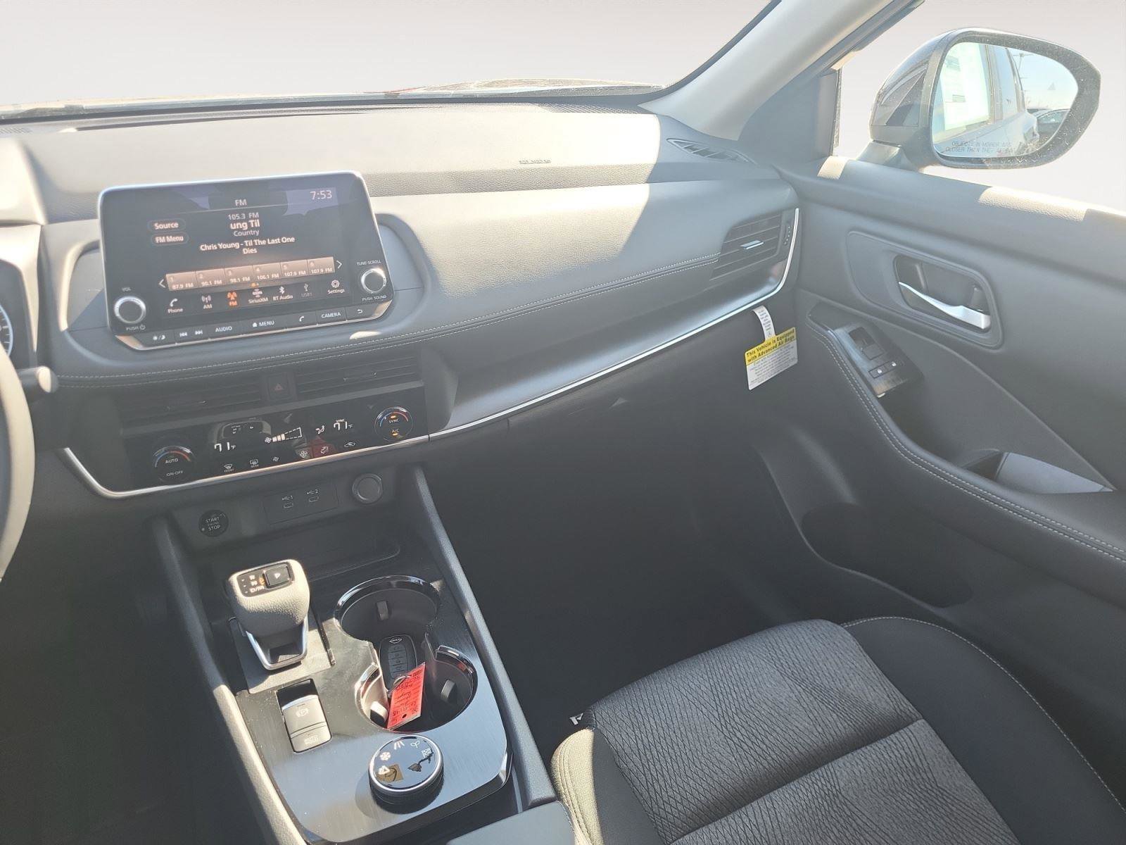 New 2026 Nissan Rogue SV AWD/4WD image 12